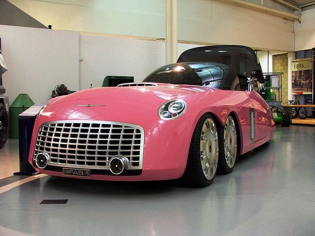 Музей British Heritage Motor Centre в Гейдне (Великобритания) Машина Lady Penelope