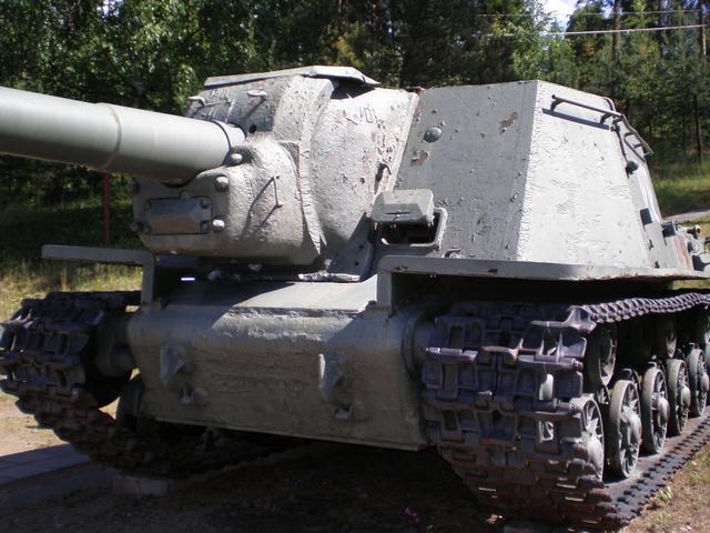 Музей бронетанковой техники в Пароле (Финляндия) ИСУ-152