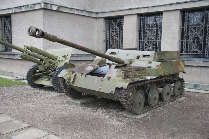 Военный Музей имени Витаутаса Великого в Каунасе (Литва). Военный Музей имени Витаутаса Великого в Каунасе (Литва).
