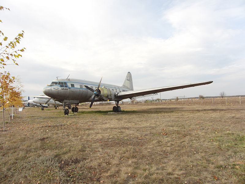 пассажирский самолёт Ил-12