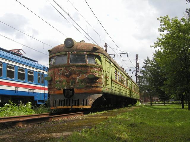 Экспонаты музея в Щербинке электросекция ЭР7к-03