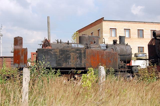 Экспонаты музея в Щербинке паровоз 9п-19499