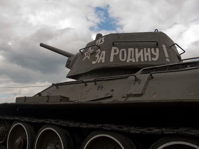 Т-34 с надписью