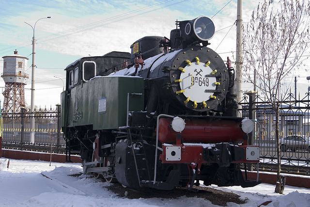 Паровоз 9П