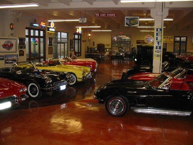 ����� Chevrolet Corvett � �������-����� (���, ��������)