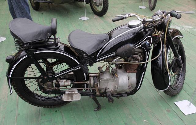 BMW R-35